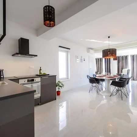 Appartement Capitano - Two Bedroom With Balcony And Sea View Mlini